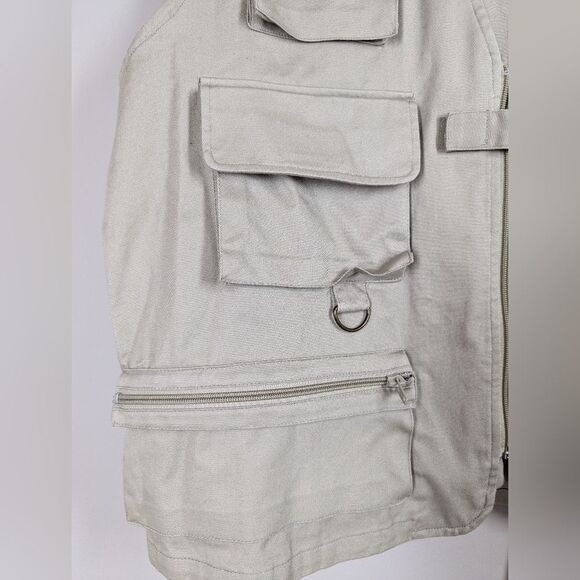 Vintage Fishing Vest – Multiple Pockets – Mini Fly Bait Detail – Size Large - Picture 4 of 7